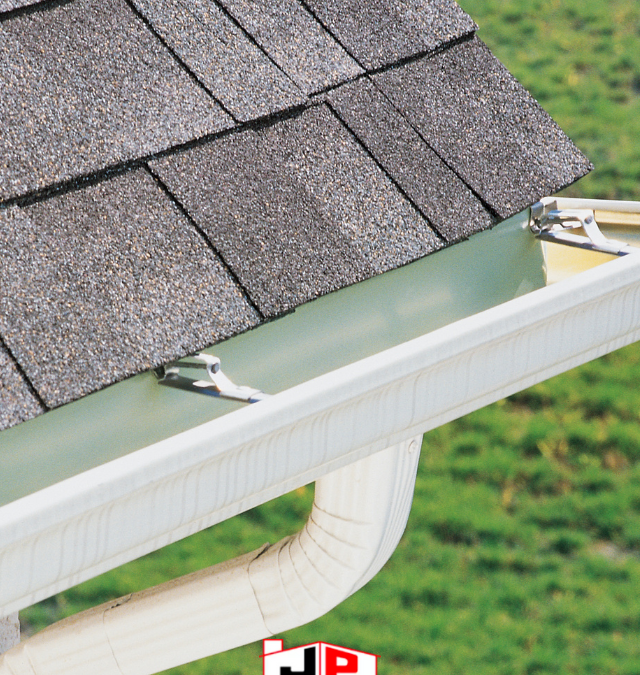 5 Signs Your Gutters Weren’t Installed Correctly