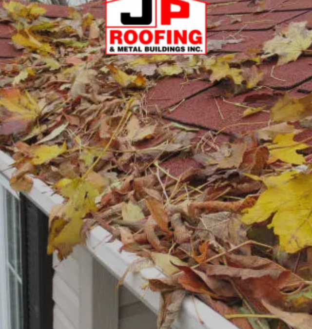 Fall Roofing: The Dangers Falling Leaves Pose