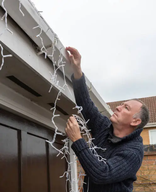 holiday season roofing tips